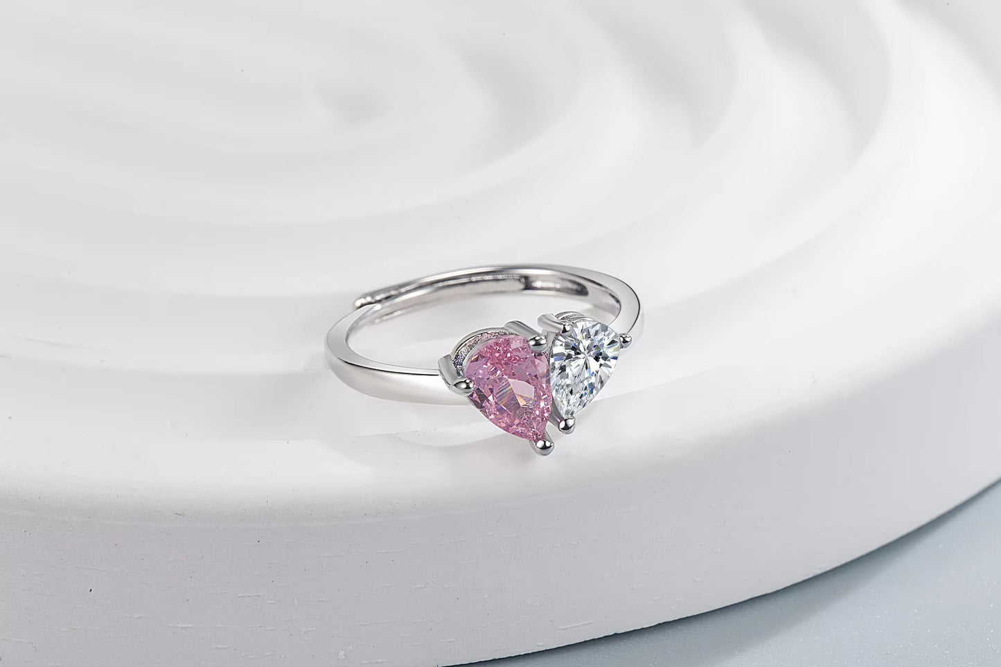 Teardrop Diamond Royal Bond Couple Ring