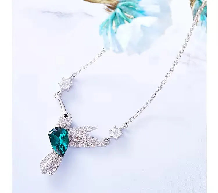 Kingfisher Humming Bird Green Diamond Zircon Pendant Necklace