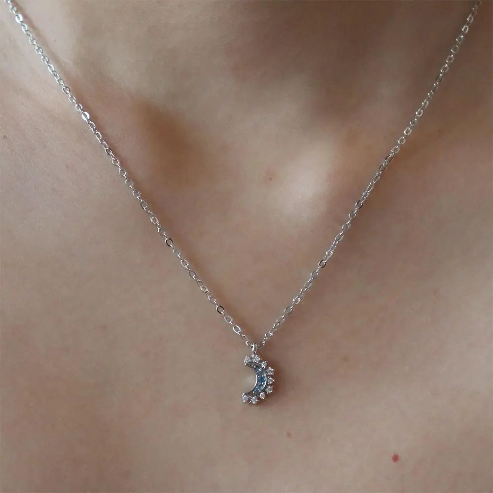 Vintage Sun and Moon Vintage Magnetic Zircon Pendant Necklace